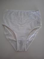 Figuurcorrigerende onderbroek maat 42, Kleding | Dames, Ondergoed en Lingerie, Ophalen of Verzenden, Wit, Slip