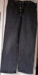 Levi's straight jeans maat 30, Kleding | Dames, Spijkerbroeken en Jeans, Zo goed als nieuw, Levis, Zwart, Ophalen