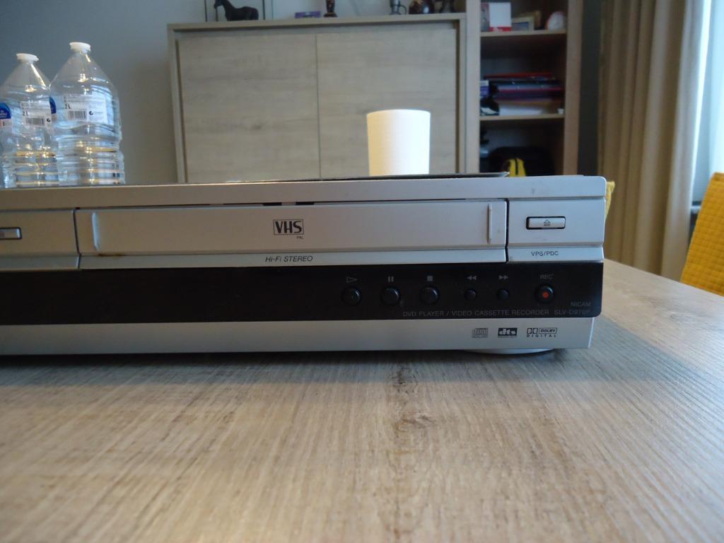 Sony SLV-D360P Lecteur DVD / Enregistreur cassette vidéo