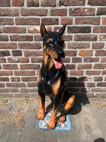 Grande statue Doberman en porcelaine italienne, Enlèvement, Comme neuf