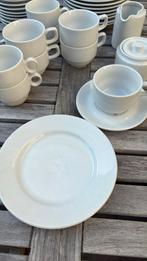 Servies wit hotelporselei, Huis en Inrichting, Keuken | Servies, Ophalen