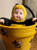 ANNE GEDDES BABY BITE EN POT DE FLEURS, Enlèvement ou Envoi