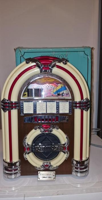 Thomas Collector's Edition Vintage CR-11 Jukebox Radio beschikbaar voor biedingen
