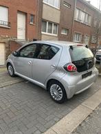 Toyota aygo benzine airco 5 deurs, Auto's, Toyota, 5 deurs, Particulier, Euro 4, Zilver of Grijs