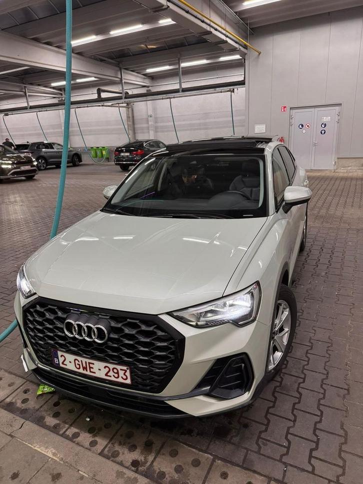 Audi q3, Auto's, Audi, Particulier, Q3, Panoramadak, Diesel, Euro 6, SUV of Terreinwagen, 5 deurs, Automaat, Wit, Zwart, Leder