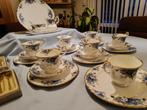 Te koop: Royal Albert servies Moonlight Rose 6 sets-25delen, Antiek en Kunst, Ophalen of Verzenden