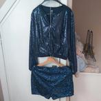 Prachtig jasje met broekje bezet met pailletten large., Blauw, Maat 42/44 (L), Nieuw, Ophalen of Verzenden