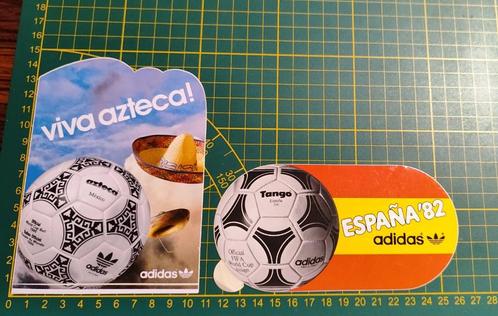 Lot 2x stickers Adidas Azteca(Mexico '86), Tango(Spanje '82), Verzamelen, Stickers, Ophalen of Verzenden