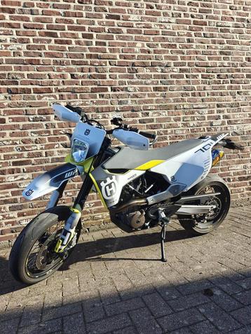 Husqvarna 701 - 2021 - 3600km beschikbaar voor biedingen