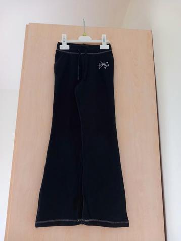 Zwarte broek met steentjes maat 128, zeer goede staat beschikbaar voor biedingen