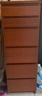 Belle commode, couleur chêne foncé : 65€ ‼️, 25 à 50 cm, 5 tiroirs ou plus, Comme neuf, Enlèvement