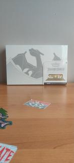 Charizard ultra premium collection box, Hobby en Vrije tijd, Verzamelkaartspellen | Pokémon, Nieuw, Overige typen, Foil, Ophalen of Verzenden