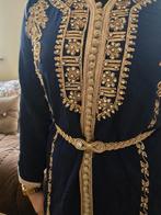 Caftan fille, Enlèvement