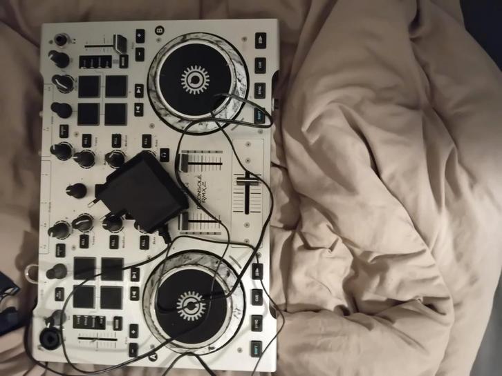 Dj console Hercules RMX 2, Muziek en Instrumenten, Dj-sets en Draaitafels, Gebruikt, Dj-set, Overige merken, Ophalen