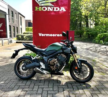 Honda CB650R E-clutch (bj 2024) beschikbaar voor biedingen
