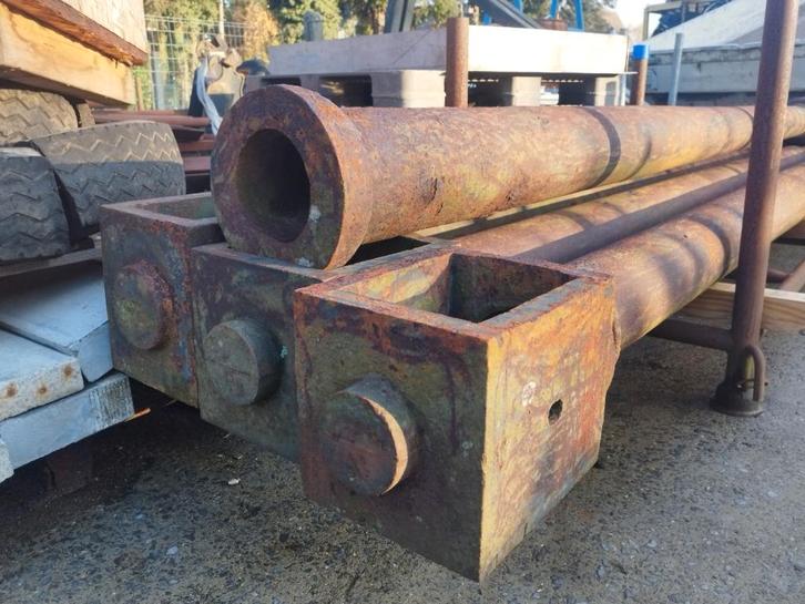 Poteaux robustes en fonte - 405 cm - diamètre 20 cm, Jardin & Terrasse, Poteaux, Poutres & Planches, Utilisé, Poteaux, 250 cm ou plus