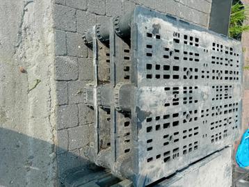 Pvc palleten beschikbaar voor biedingen