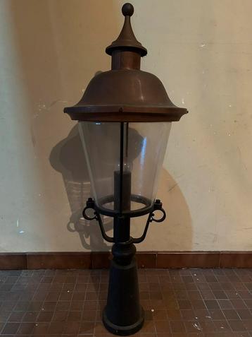 Buitelamp beschikbaar voor biedingen