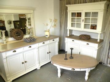 Prachtige witte landelijke meubel sets: Tafel dressoir etc.. beschikbaar voor biedingen