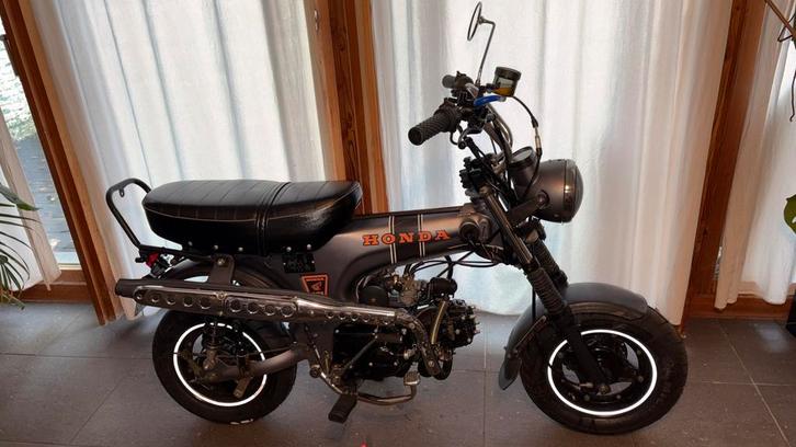 DAX 50cc, Fietsen en Brommers, Minibikes, Midibikes en Pitbikes, Zo goed als nieuw, Ophalen