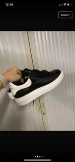 Alexander Mc Queen schoenen, Ophalen
