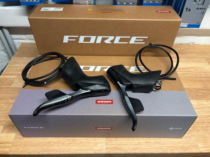 Sram Force Axs 12 Speed Disc Shifterset in nette staat (2x)., Fietsen en Brommers, Fietsonderdelen, Zo goed als nieuw, Racefiets