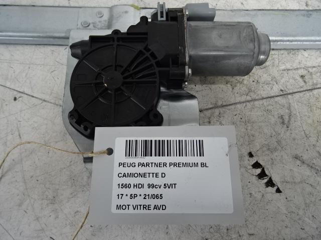 MOTOR RAAMMECHANIEK RECHTS VOOR Peugeot (402104B), Auto-onderdelen, Carrosserie, Peugeot, Voor, Rechts, Gebruikt