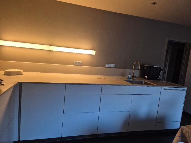 Bulthaup designkeuken met Miele-toestellen, Huis en Inrichting, Keuken | Complete keukens, Gebruikt, U-keuken, Wit, Composiet