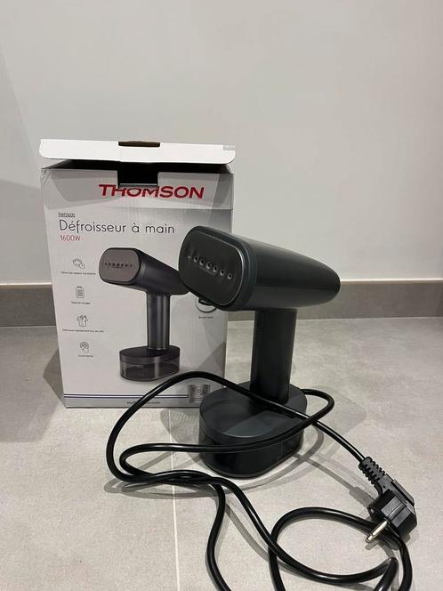 Défroisseur à main Thomson, Elektronische apparatuur, Stoomapparaten, Zo goed als nieuw, Kledingstomer, Ophalen