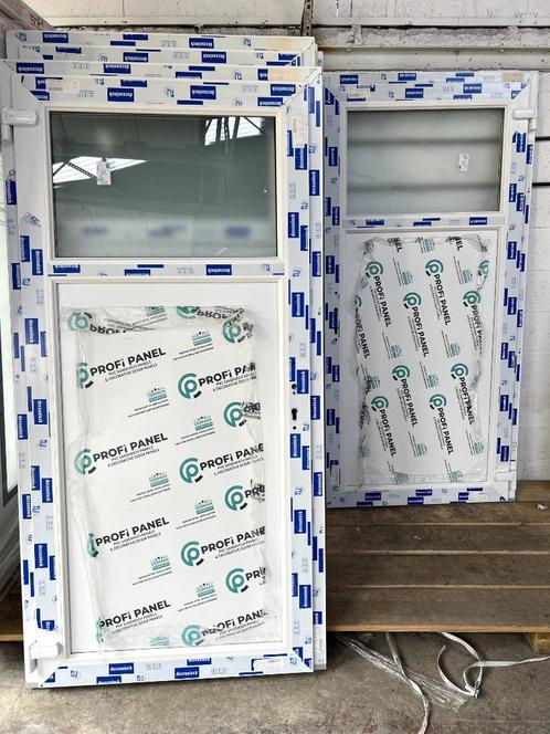 70% goedkopere witte PVC-deuren, Doe-het-zelf en Bouw, Raamkozijnen en Schuifdeuren, Nieuw, Deurkozijn, Inclusief glas, Ophalen of Verzenden