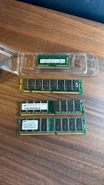 Barettes de mémoire RAM beschikbaar voor biedingen
