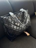 Valentino handtas, Ophalen, Handtas