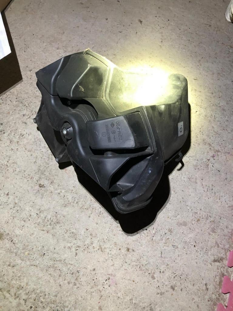 Luchtfilterhuis Ducati monster 696, Enlèvement