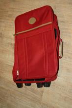 Klein reiskoffertje, Zacht kunststof, Minder dan 35 cm, Uitschuifbare handgreep, Zo goed als nieuw