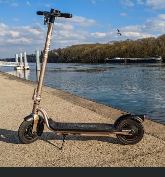 Elektrische step pure air pro LR, Fietsen en Brommers, Steps, Zo goed als nieuw, Ophalen