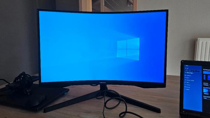 Samsung curved monitor, Computers en Software, Monitoren, Gebruikt, DisplayPort, HDMI, Gaming, Kantelbaar, VA, Ultra HD (4K), Minder dan 1 ms