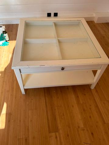 Table basse Ikea beschikbaar voor biedingen