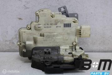 Portierslot rechtsvoor VW Passat B7 3C1837016A beschikbaar voor biedingen