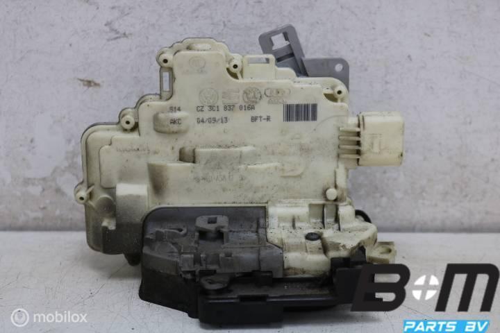 Portierslot rechtsvoor VW Passat B7 3C1837016A, Auto-onderdelen, Interieur en Bekleding, Gebruikt