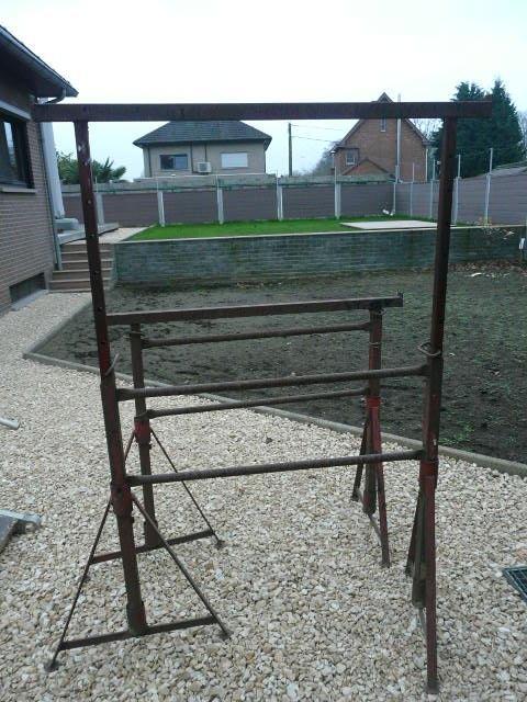 Stellingsplanken, stansoenen (schoren),schragen, loopwielen., Bricolage & Construction, Échafaudages, Utilisé, Autres types, 2 à 5 mètres