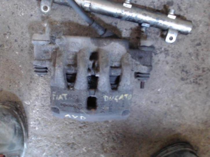 Étrier avant droit Fiat Ducato III 3.0JTD 115kw 2006-2015, Autos : Pièces & Accessoires, Freins & Transmission, Fiat, Utilisé