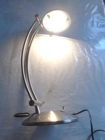 Mooie metalen bureau of nachttafellamp 1990, Huis en Inrichting, Lampen | Tafellampen, Ophalen of Verzenden, Zo goed als nieuw