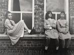 Uniformiteit. Meisjesinternaten in Vlaanderen -, Ophalen of Verzenden, Gelezen