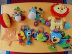 Set knuffels, rammelaars, maxi cosi hangers, Ophalen, Zo goed als nieuw, Rammelaar