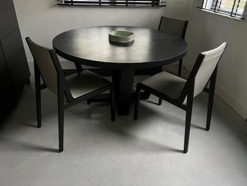 Camerich tafel + 6 stoelen - nieuwprijs 6350€ beschikbaar voor biedingen