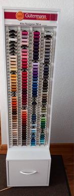 naaigaren kast zonder garen € 75,= evt. garen € 2,= per klos, Hobby en Vrije tijd, Naaien en Fournituren, Ophalen, Nieuw, Garen of Naald(en)