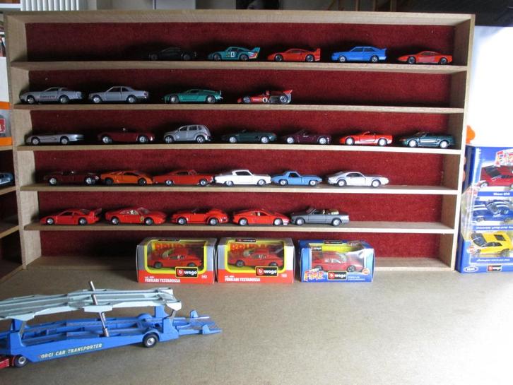 Houten pesentatiekastjes voor modelauto's 1/43, Hobby en Vrije tijd, Modelauto's | 1:43, Zo goed als nieuw, Overige typen, Overige merken