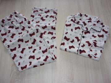 Jongens pyjama in flanel. Maat 158-164 beschikbaar voor biedingen