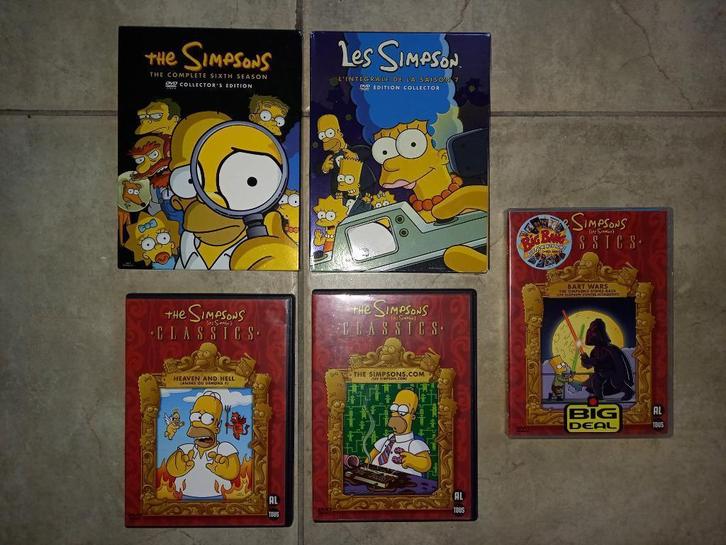 a vendre 2 coffrets + 3 classics de simpsons comme neuf, Cd's en Dvd's, Dvd's | Tekenfilms en Animatie, Zo goed als nieuw, Amerikaans