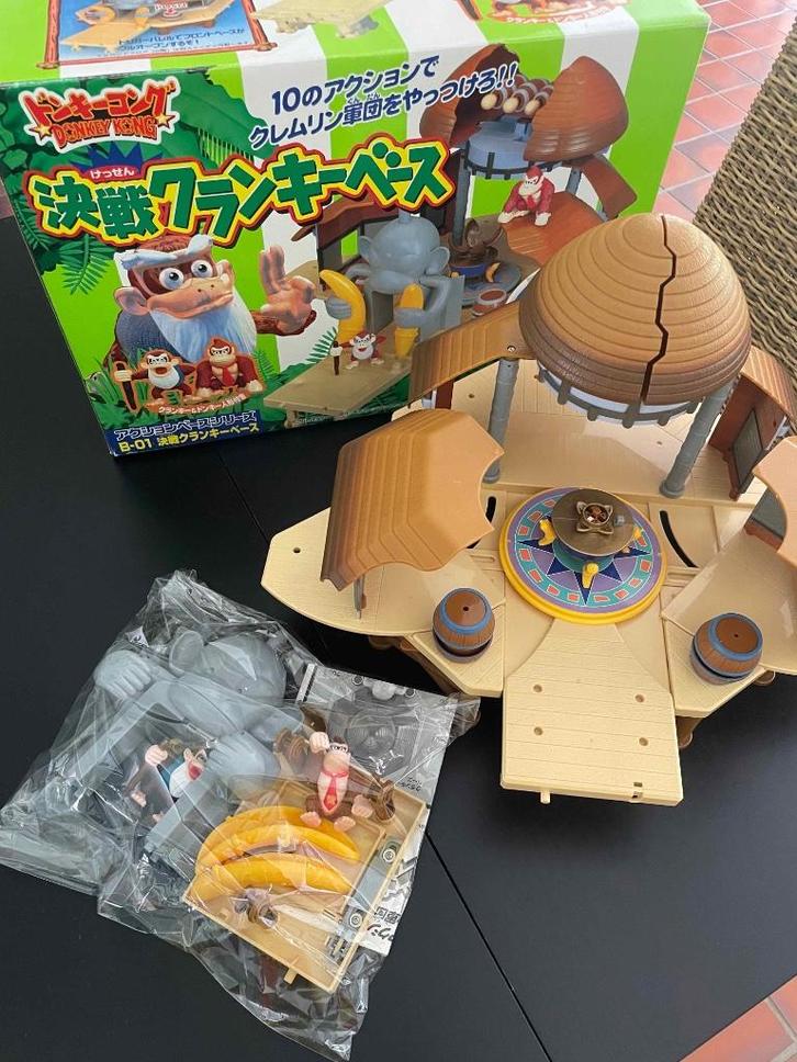 Donkey Kong Cranky Base Action (TAKARA 1999 Nintendo), Kinderen en Baby's, Speelgoed | Actiefiguren, Ophalen of Verzenden